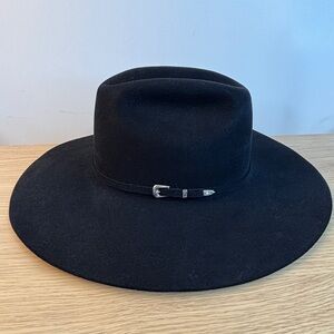 Red Wulf Hat Wide Brim Black Felt Hat with Leather Western strap/Buckle
